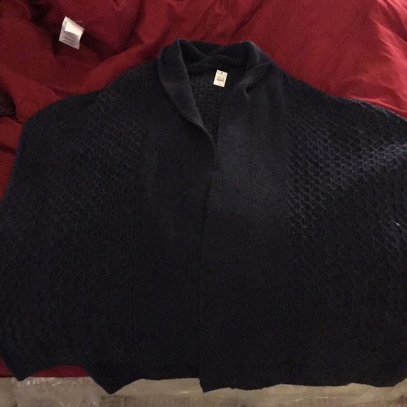 Darkblue wrap / Ruana open one button on side - Picture 3 of 4